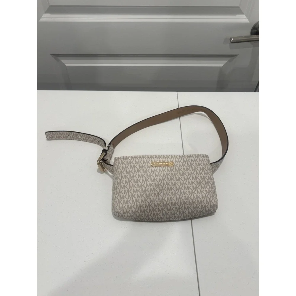 Michael Kors S/M Fanny Pack Logo Waist Belt Bag - Vanilla/ Gold